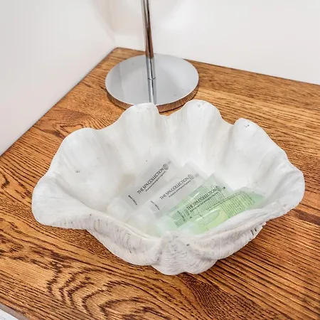 Comfort River House *