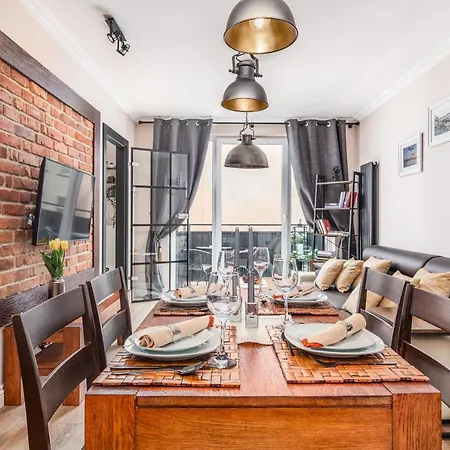 Comfort River House * Štetín